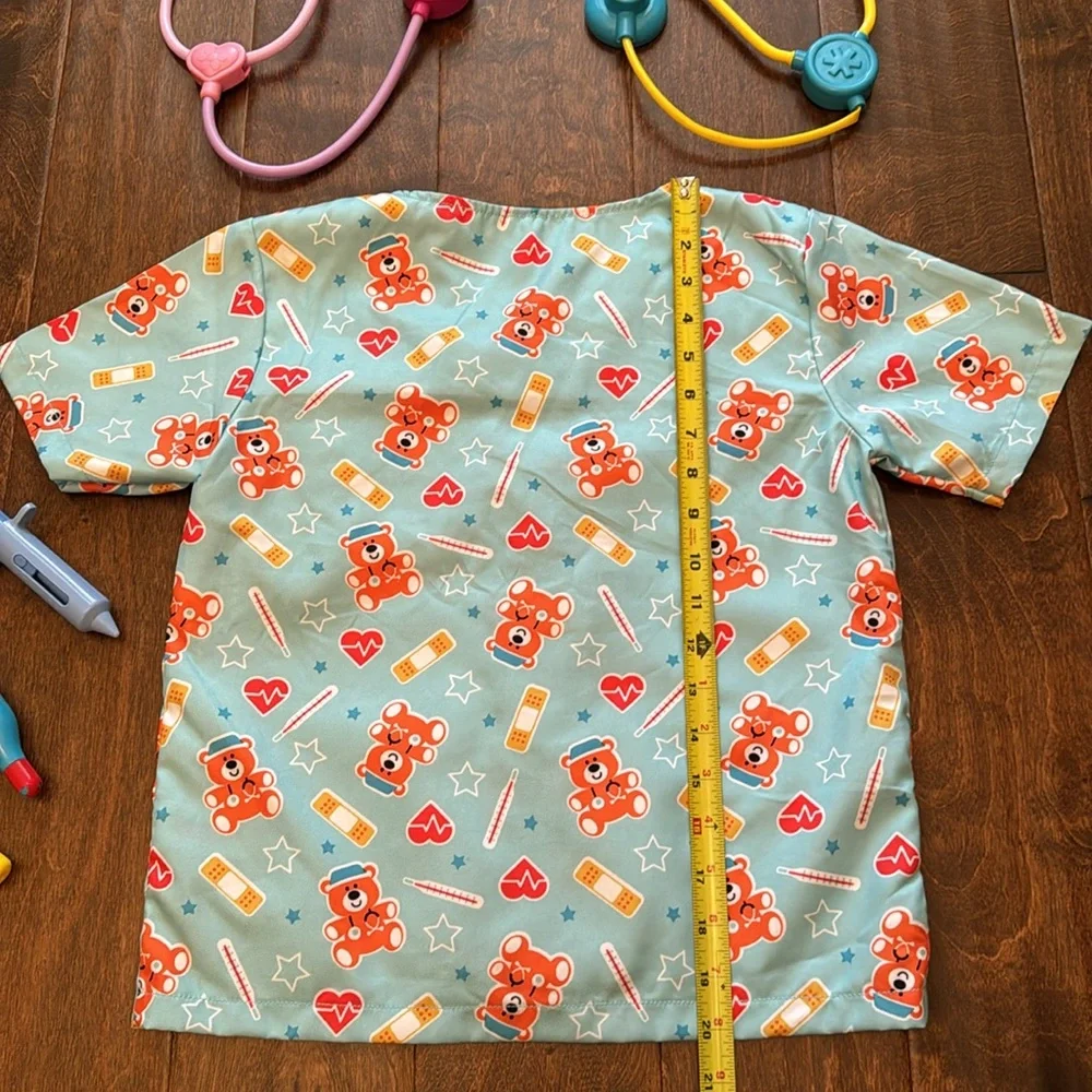 Melissa and Doug Melissa & Doug Pediatric Nurse Role Play Costume Set size 5-7 - Picture 3 of 4